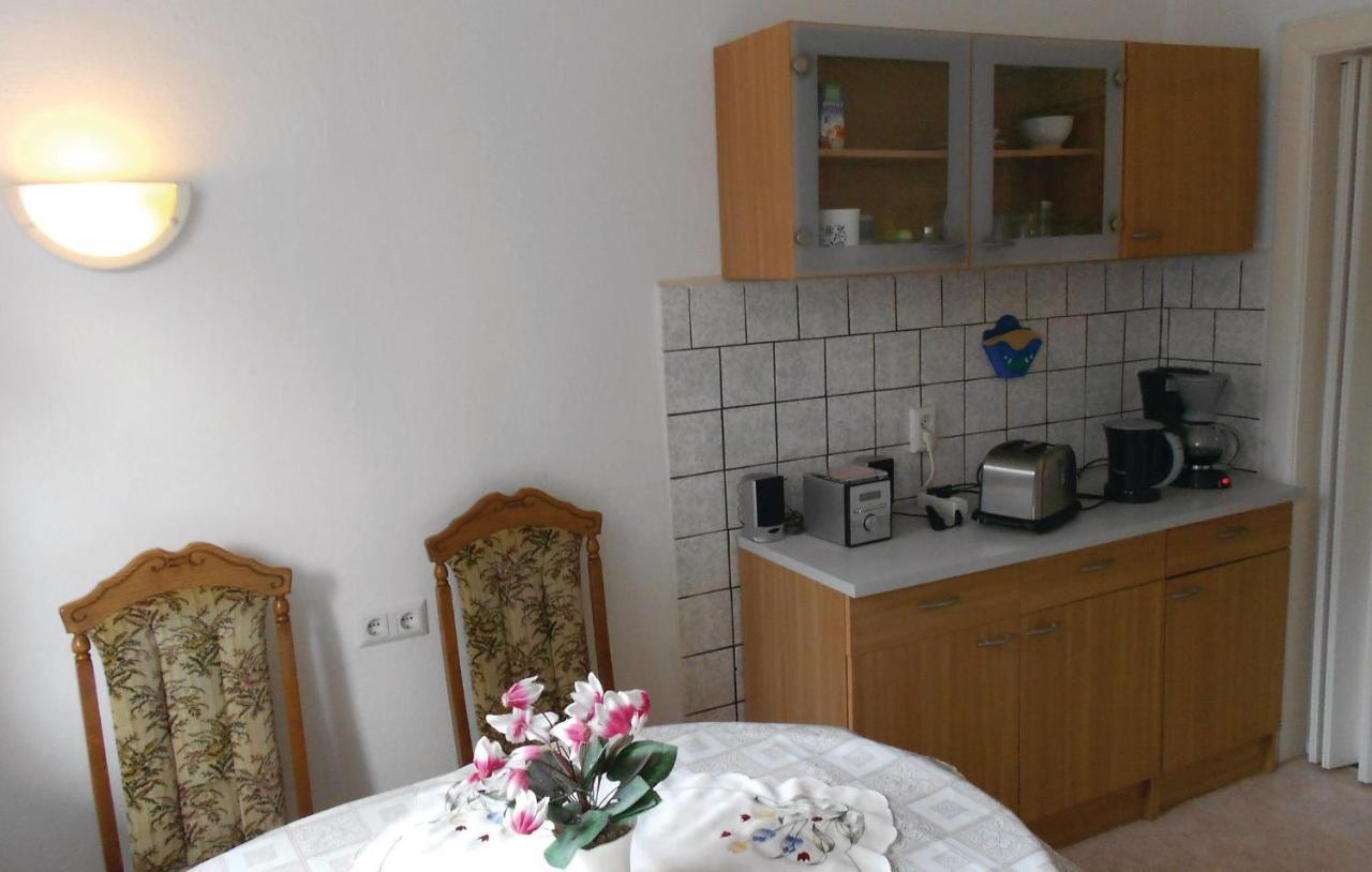 Lovely Apartment In Waren-Mueritz With Kitchen Waren  Exterior photo